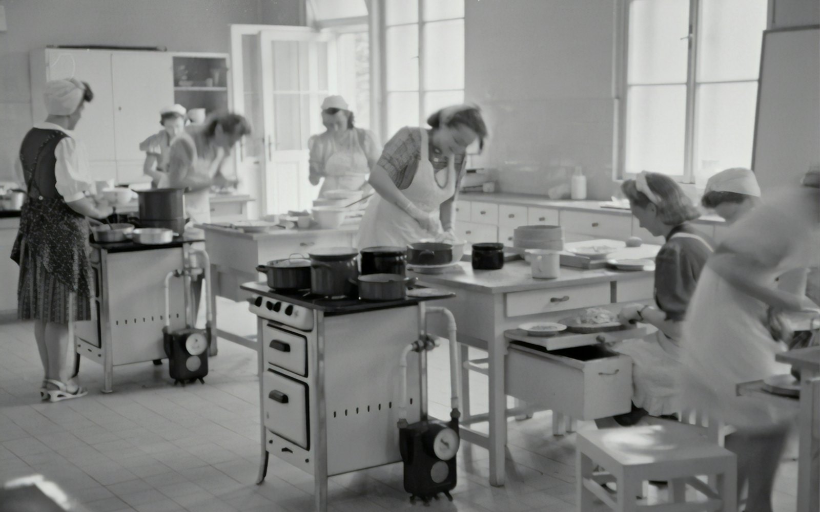 A kitchen from the past, in black and white